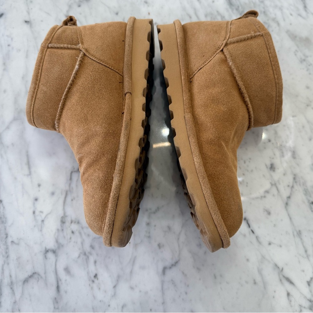 BearPaw Short Mini Ankle Boots Tan Suede Sheepskin Wool Size 7 - Picture 2 of 8